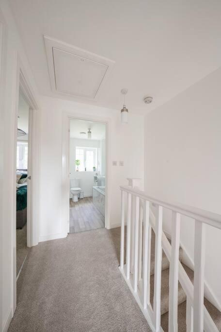 Stylish 2-Bed Home - For Company Contractor And Leisure Stays - Nec, Airport, Hs2, Contractors, Resort World Birmingham Exteriér fotografie